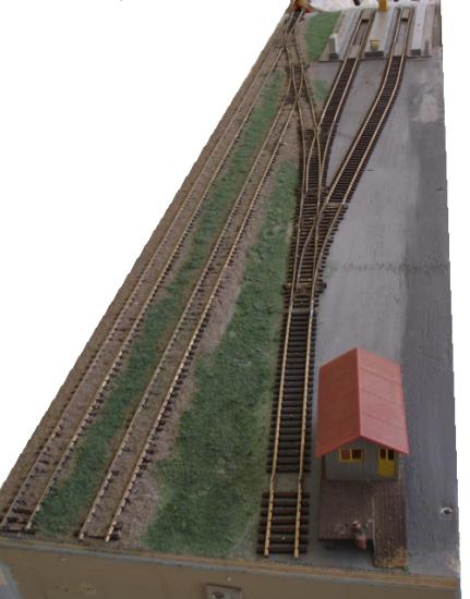 2012-11 - Track ballasting and ground cover