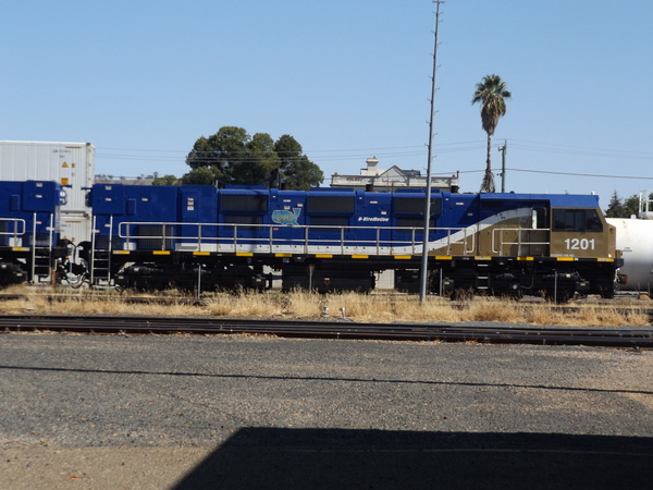 Genset (I think) locomotive, Cootumundra, 2019-03-03