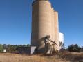 Hunter silos near Elmore (Victoria). No railway here anymore! But the remains can be seen. 2018.