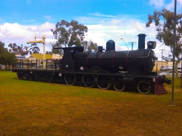 Tailem Bend - steam engine in park