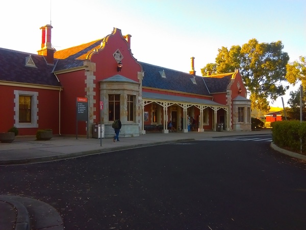 Railway station, Bathurst, 2019-03-05